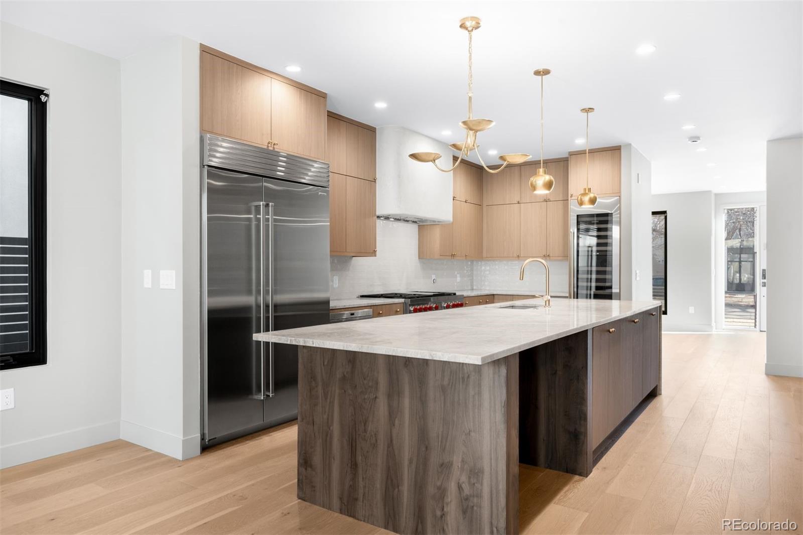 407 Madison Street Denver, CO 80206 - Photo 3 of 38