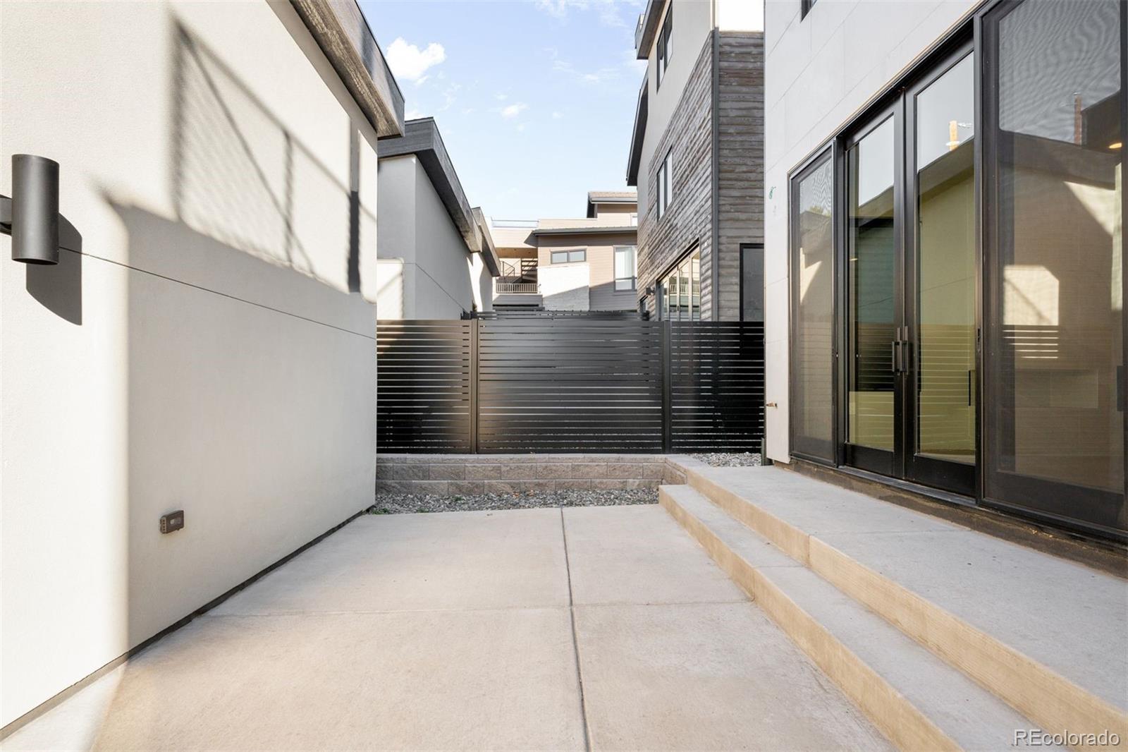 407 Madison Street Denver, CO 80206 - Photo 35 of 38