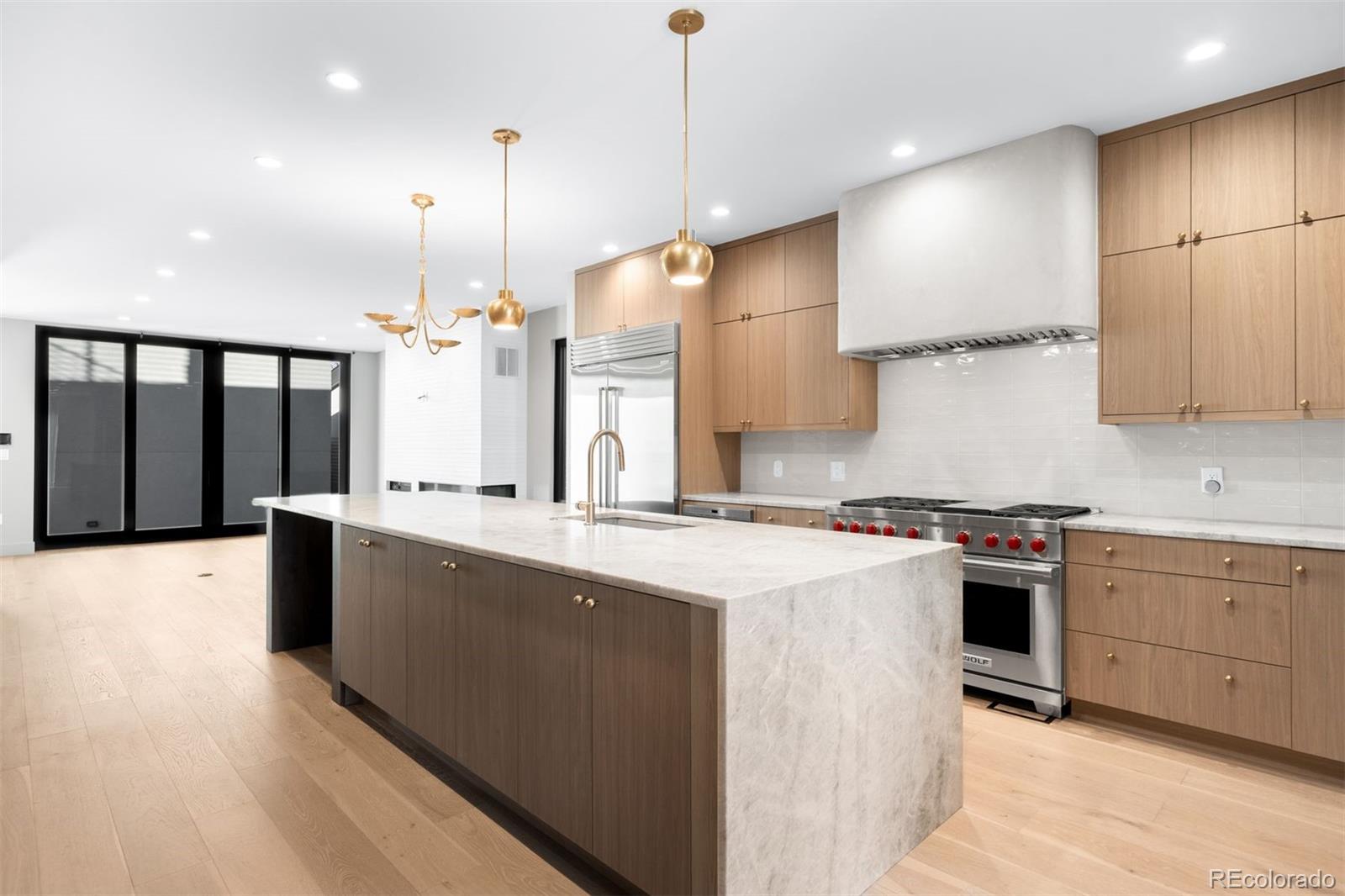 407 Madison Street Denver, CO 80206 - Photo 5 of 38