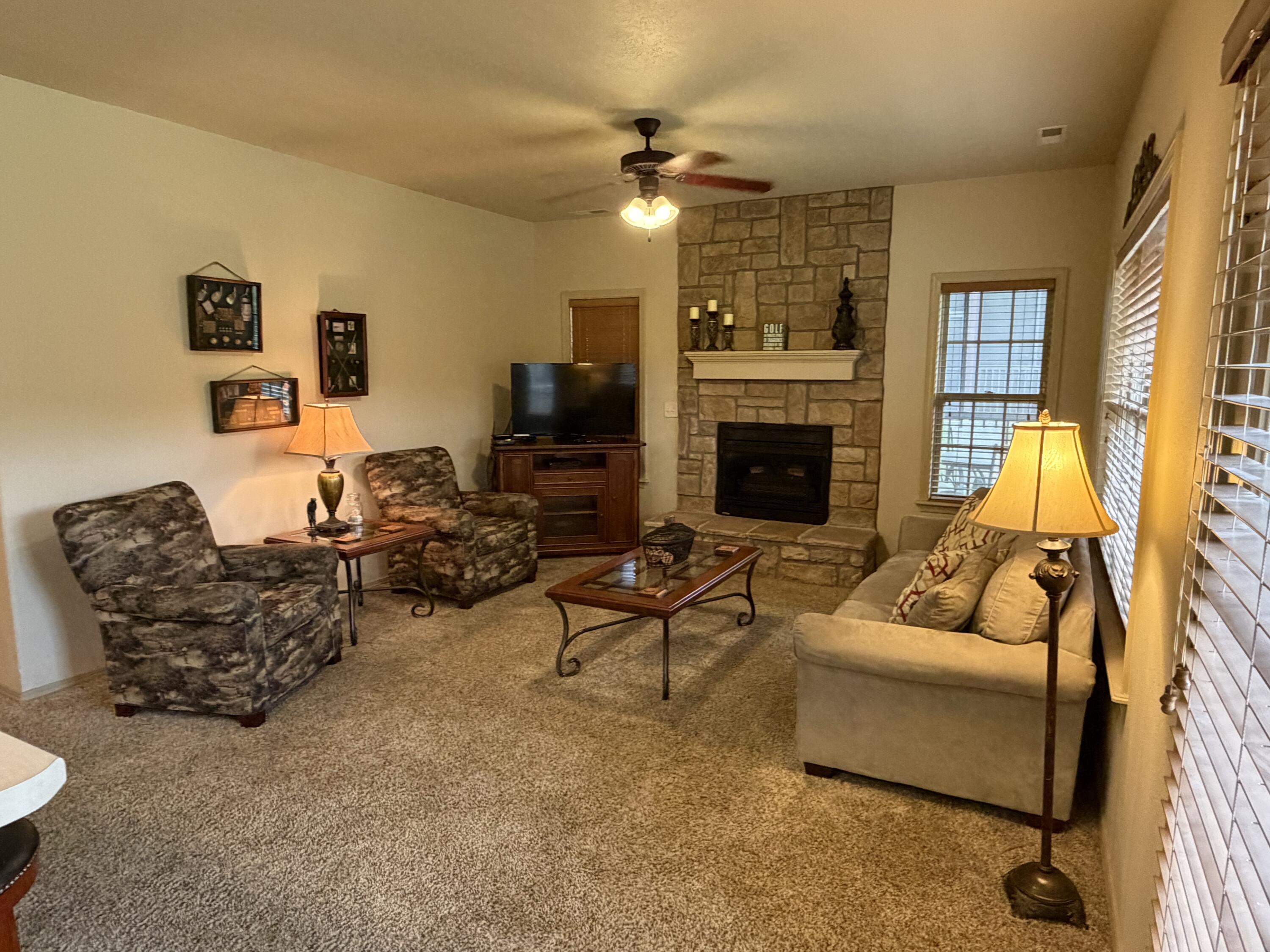 1241 Golf Drive, Unit 1 Reeds Spring, MO 65737 - Photo 9 of 52 Large Open Living