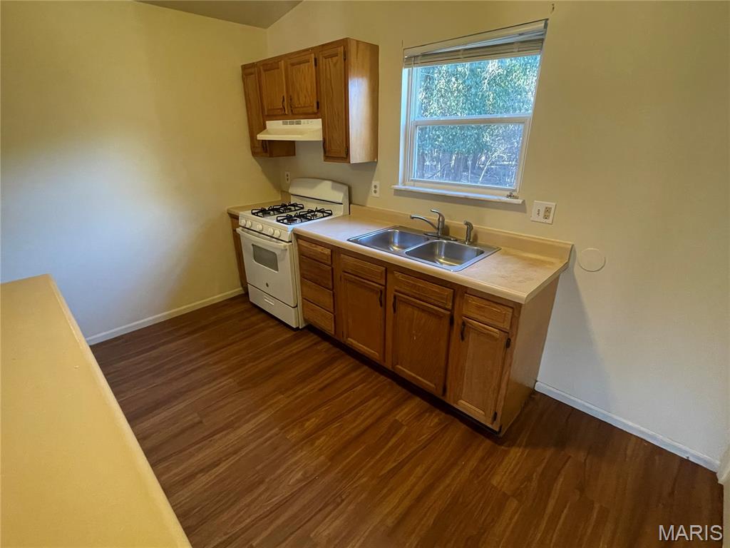 1418 Fletcher Street Alton, IL 62002 - Photo 2 of 13