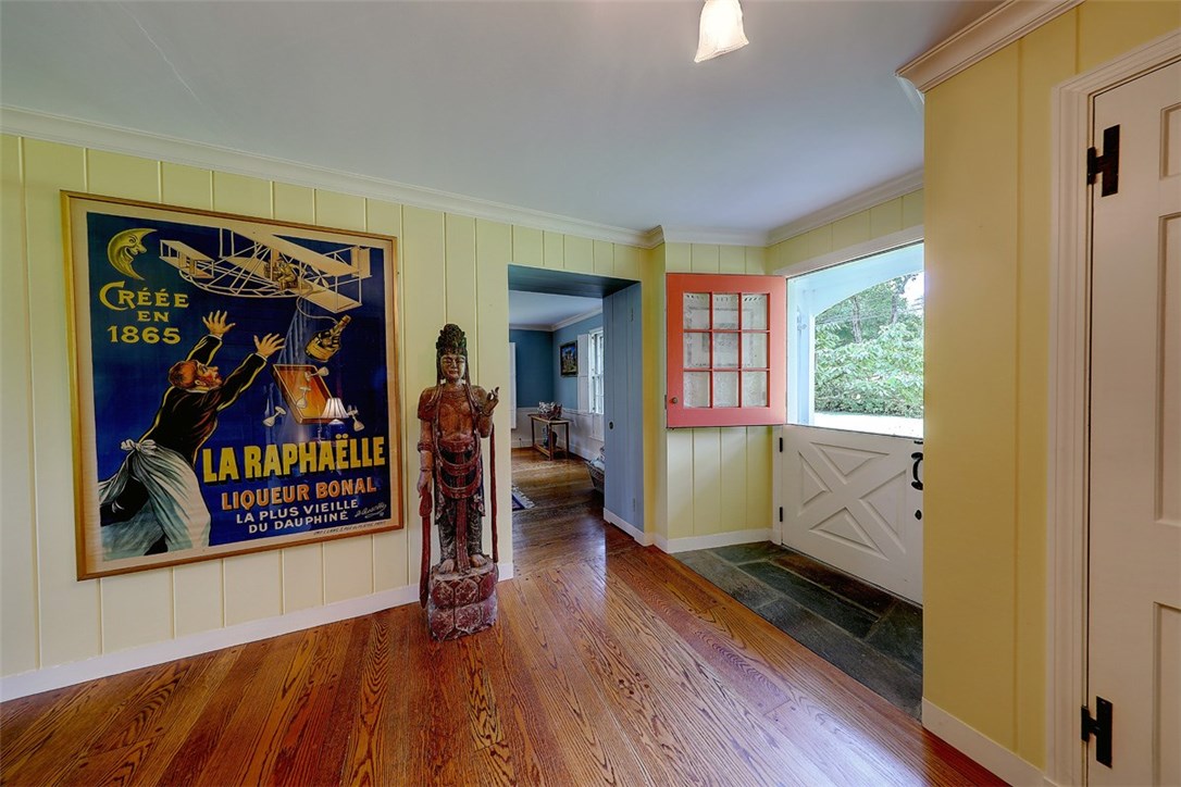 44 Adams Point Road Barrington, RI 02806 - Photo 8 of 25