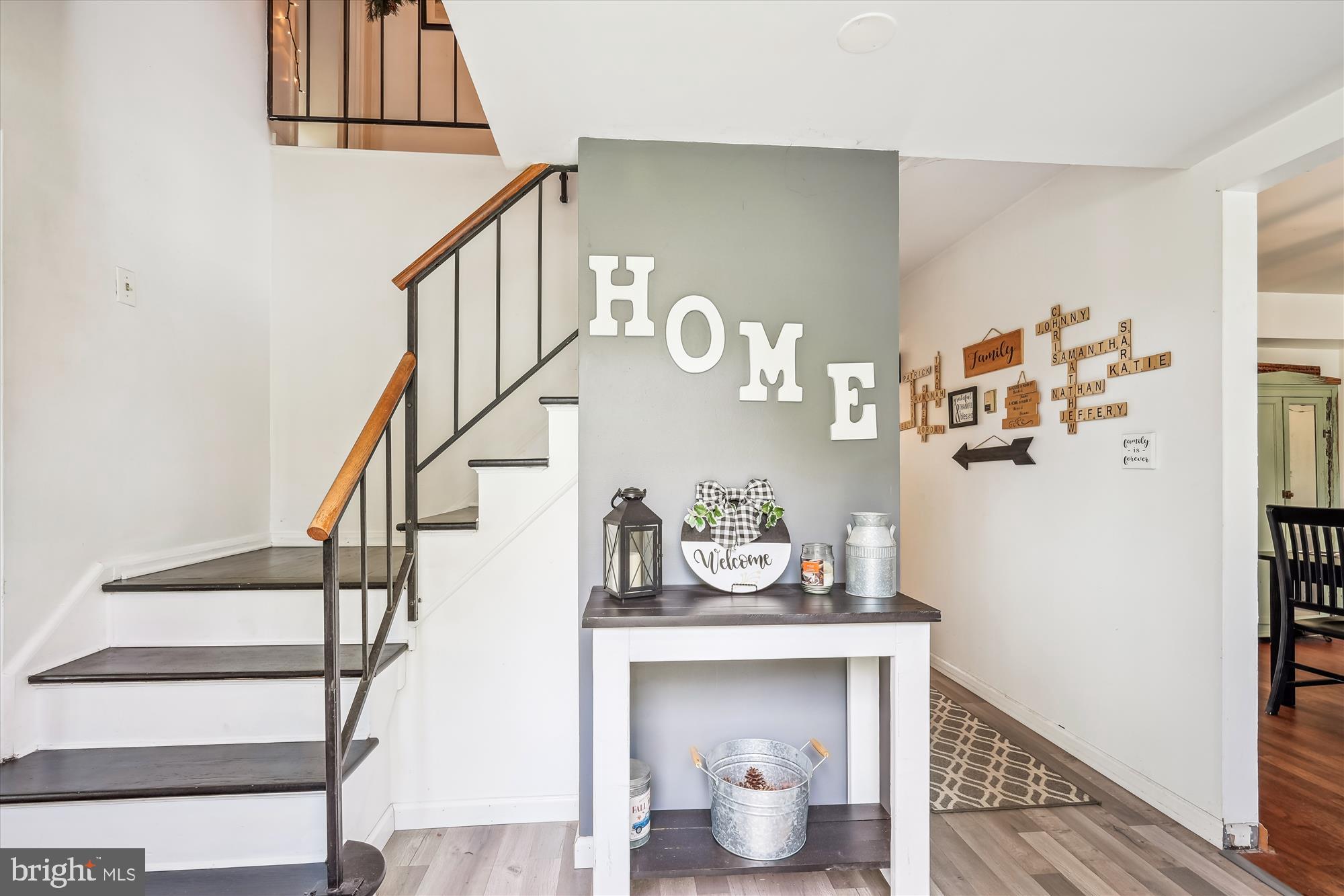 3109 Birchtree Lane Silver Spring, MD 20906 - Photo 6 of 100 Foyer