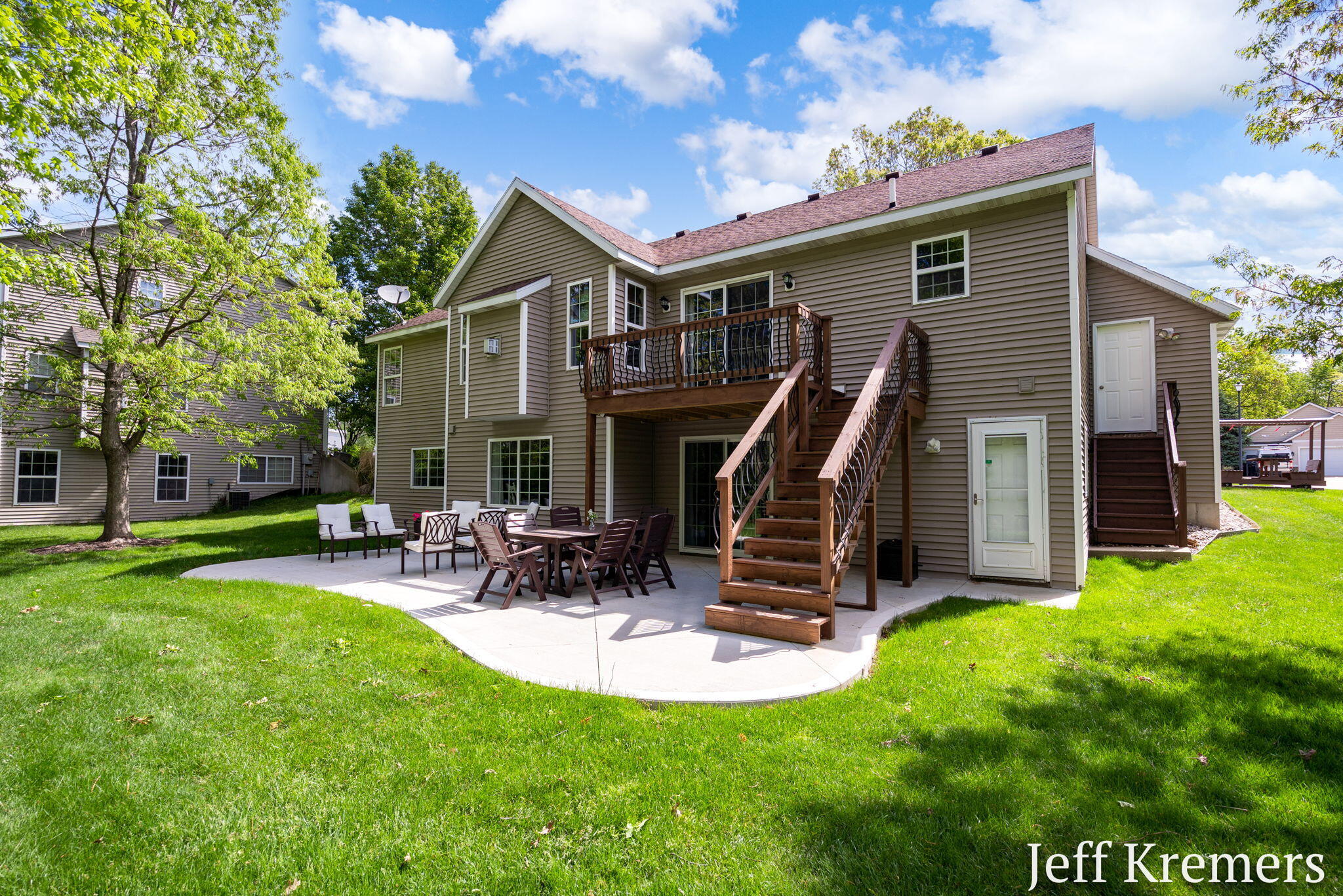 7153 Keystone Court Jenison, MI 49428 - Photo 5 of 48 8-web-or-mls-7153 Keystone-8