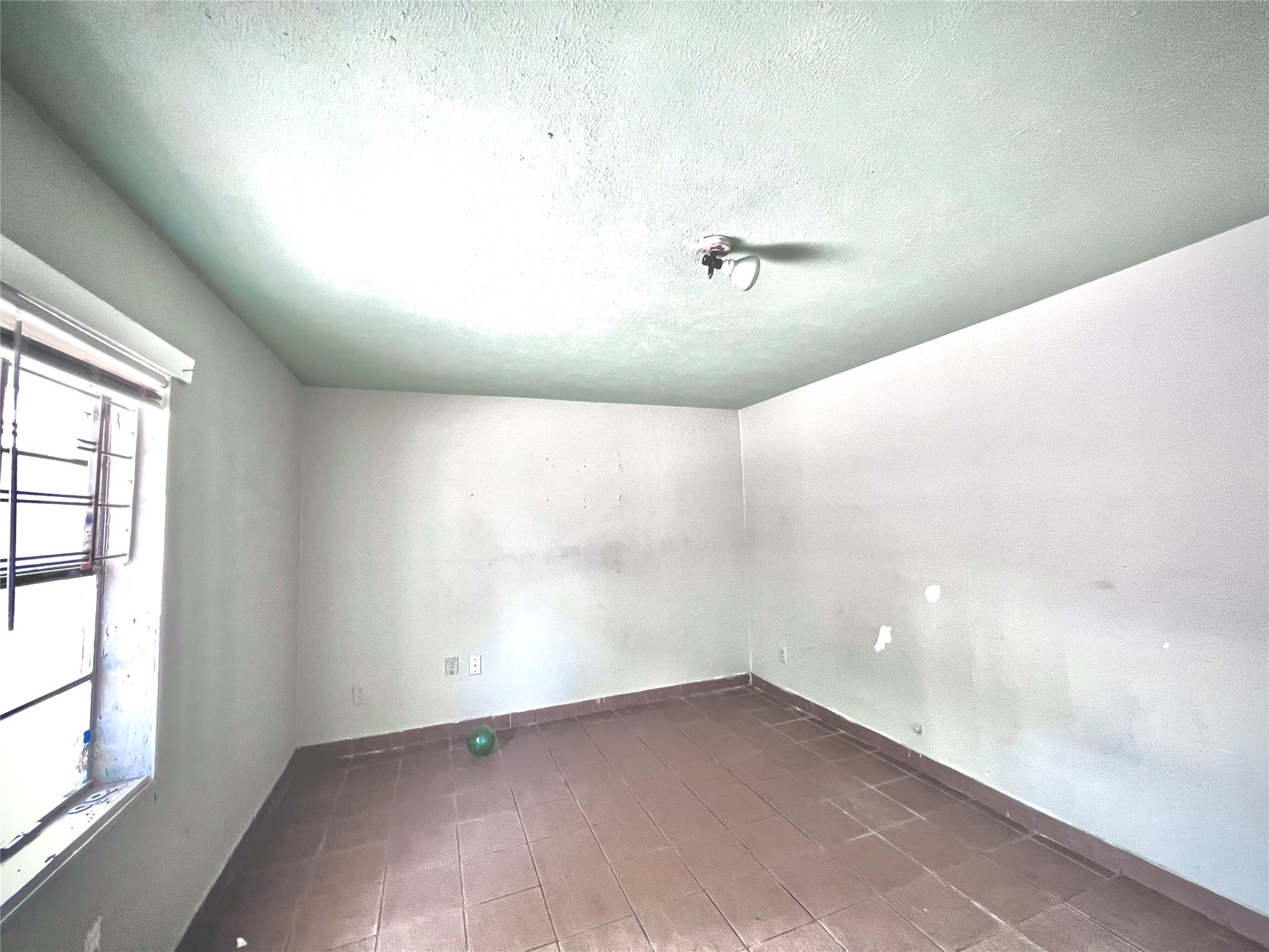 1825 West Little York Road, Unit MANY Houston, TX 77091 - Photo 18 of 36