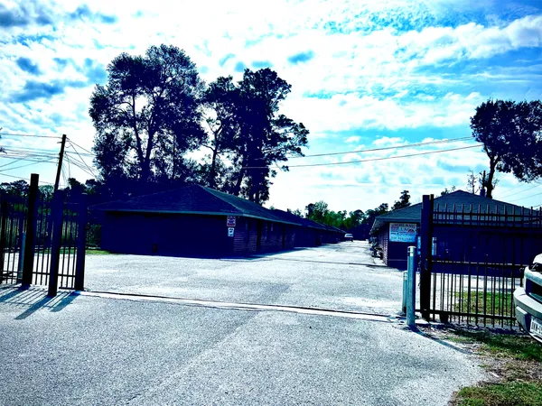 $880 | 1825 West Little York Road, Unit MANY, Houston, TX 77091