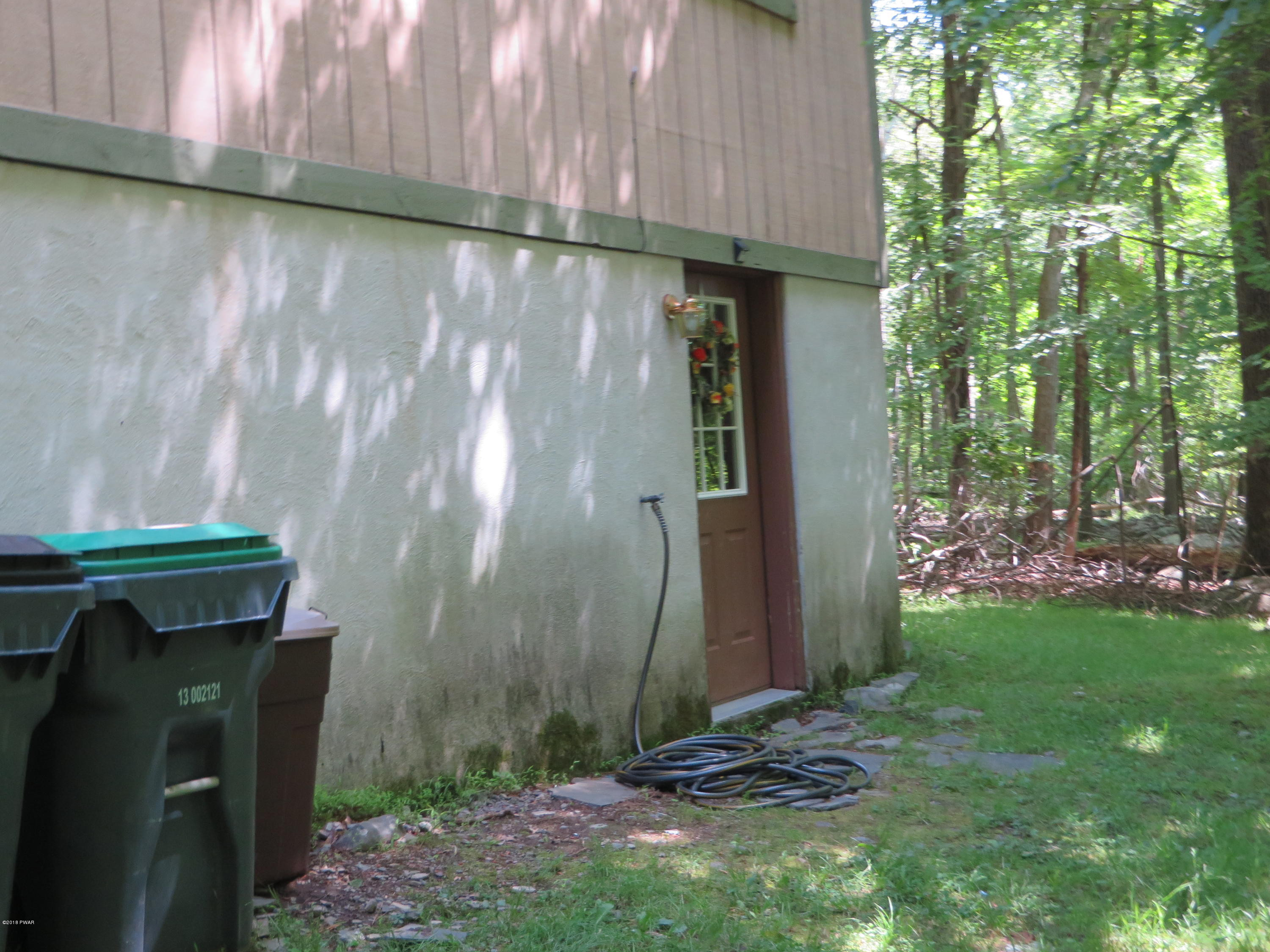 2112 Eagle Path Bushkill, PA 18324 - Photo 36 of 46