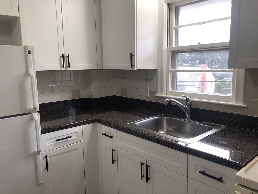 89 Trapelo Road, Unit 27 Waltham, MA 02452 - Photo 2 of 14