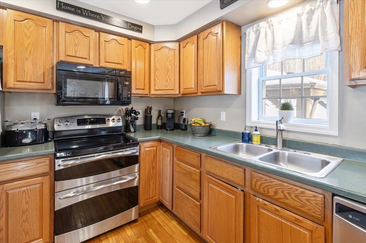 130 Mountain View Drive Swanton, VT 05488 - Photo 6 of 42