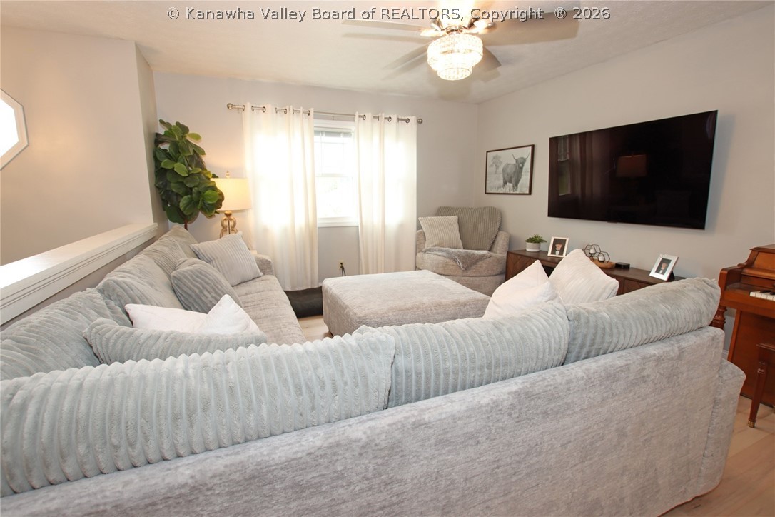 105 Hickory Road Glasgow, WV 25039 - Photo 14 of 49 Gallery Image 14