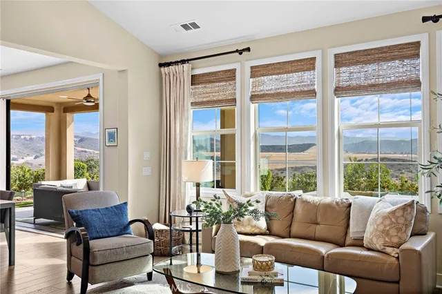 $1,575,000 | 161 Garcilla Drive, Rancho Mission Viejo, CA 92694