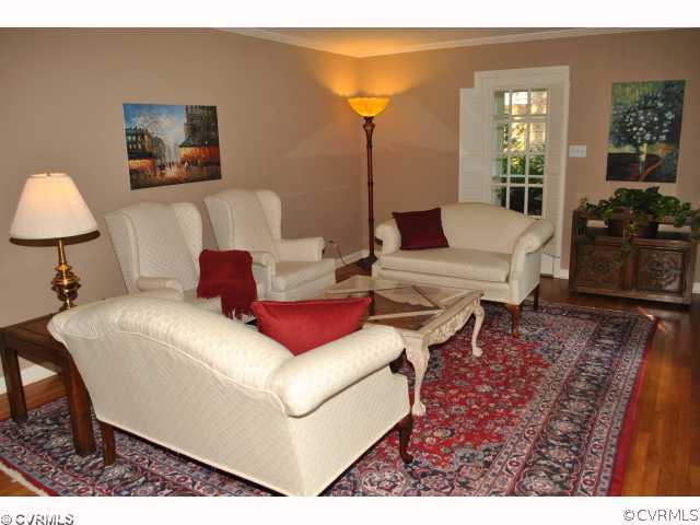 3043 Kenmore Road Richmond, VA 23225 - Photo 2 of 12 Living Room