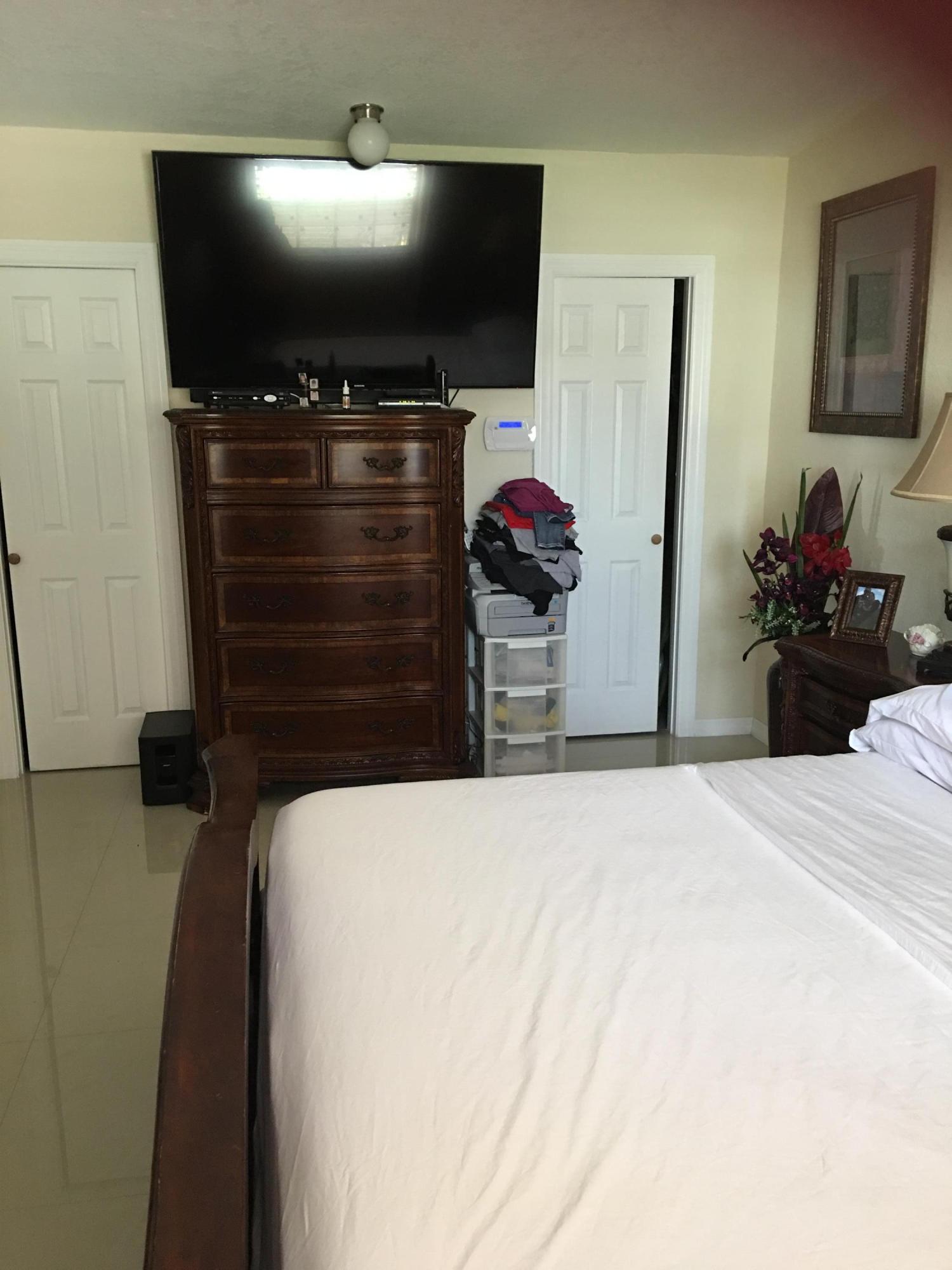 2446 Rue Road West Palm Beach, FL 33415 - Photo 10 of 12 IMG_0432