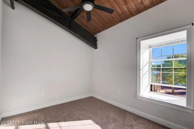 a view of a windows and an entryway