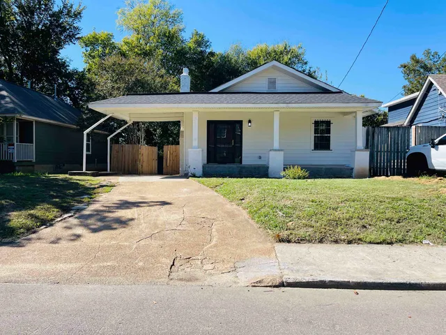 $199,500 | 657 North Holmes Street, Memphis, TN 38122
