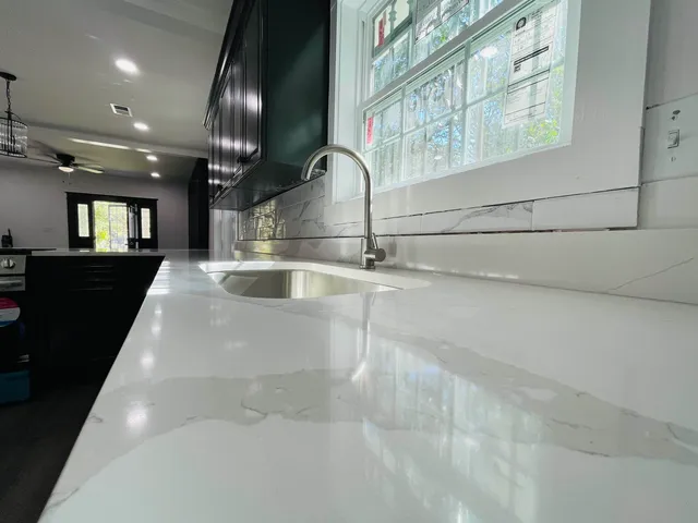 $199,500 | 657 North Holmes Street, Memphis, TN 38122