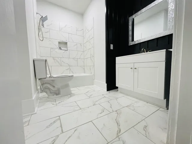 $199,500 | 657 North Holmes Street, Memphis, TN 38122