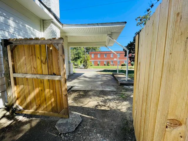 $199,500 | 657 North Holmes Street, Memphis, TN 38122