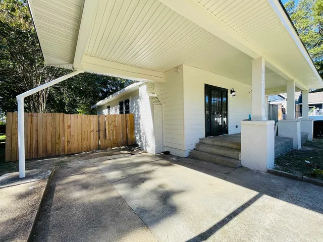 $199,500 | 657 North Holmes Street, Memphis, TN 38122