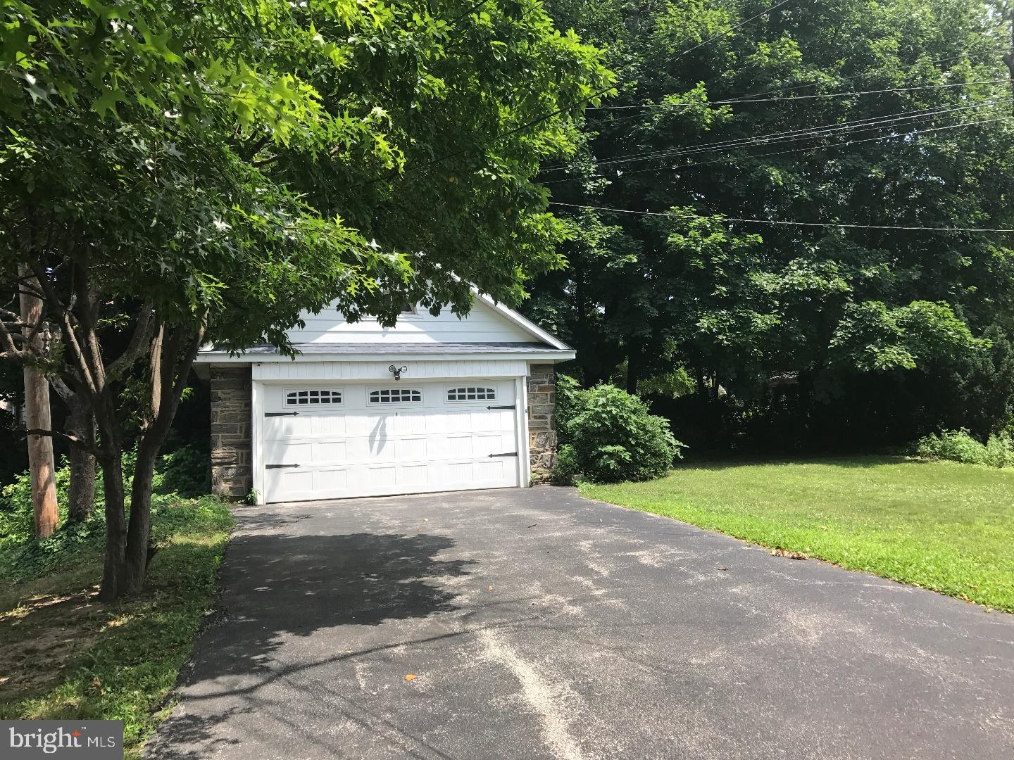 205 Lansdowne Road Havertown, PA 19083 - Photo 20 of 22