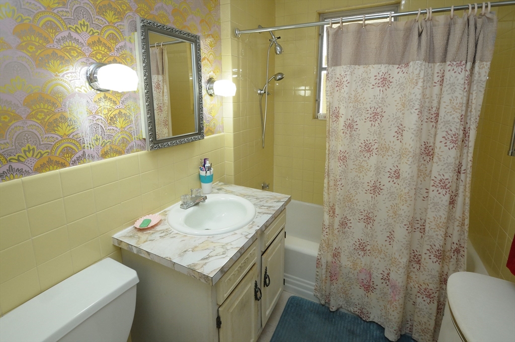 17 Beaumont Terrace Springfield, MA 01108 - Photo 13 of 40 Gallery Image 13