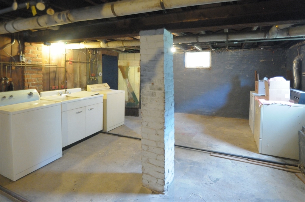 17 Beaumont Terrace Springfield, MA 01108 - Photo 30 of 40 Gallery Image 30