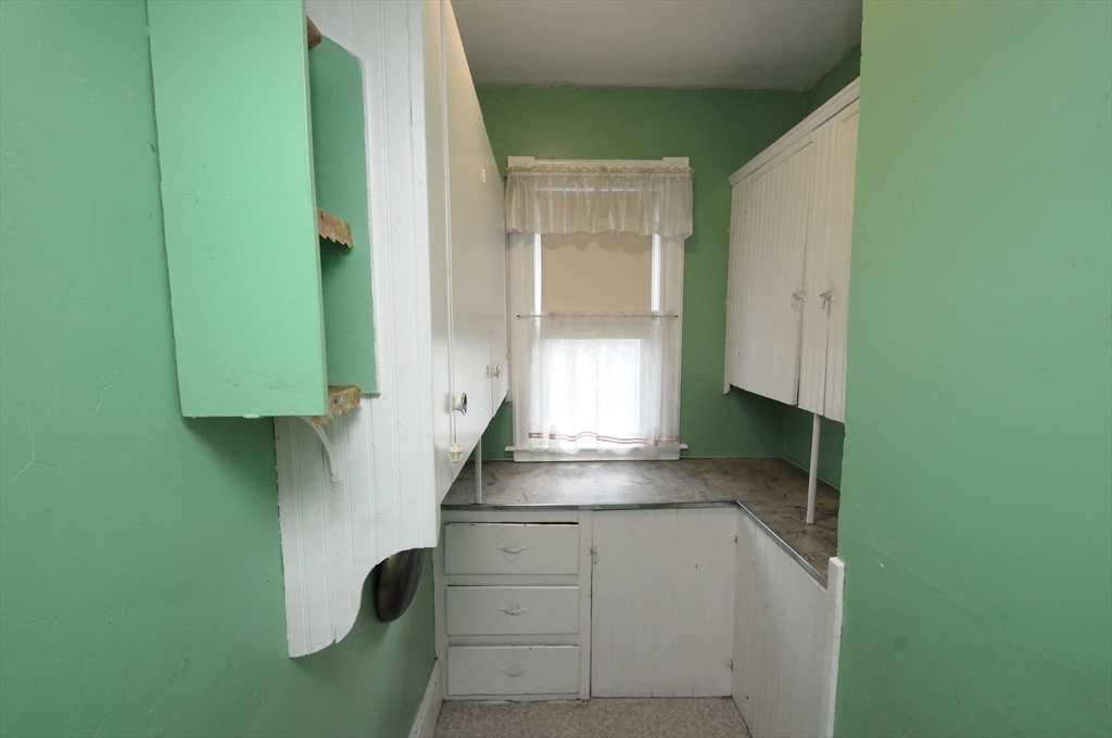 17 Beaumont Terrace Springfield, MA 01108 - Photo 9 of 40 Gallery Image 9