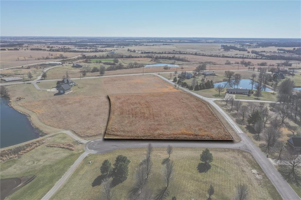 2403 Southwest Meadow Lake Road Ottawa, KS 66067 - Photo 4 of 19