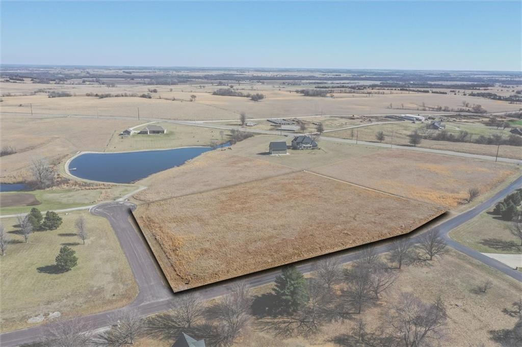 2403 Southwest Meadow Lake Road Ottawa, KS 66067 - Photo 8 of 19