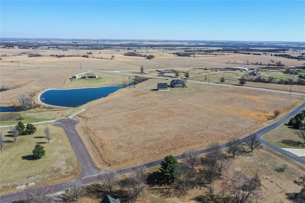 2403 Southwest Meadow Lake Road Ottawa, KS 66067 - Photo 10 of 19