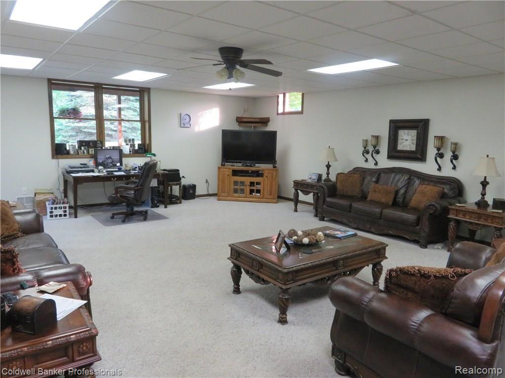 10739 South State Road Morrice, MI 48857 - Photo 10 of 27 9 10739 Family Room (1).jpg