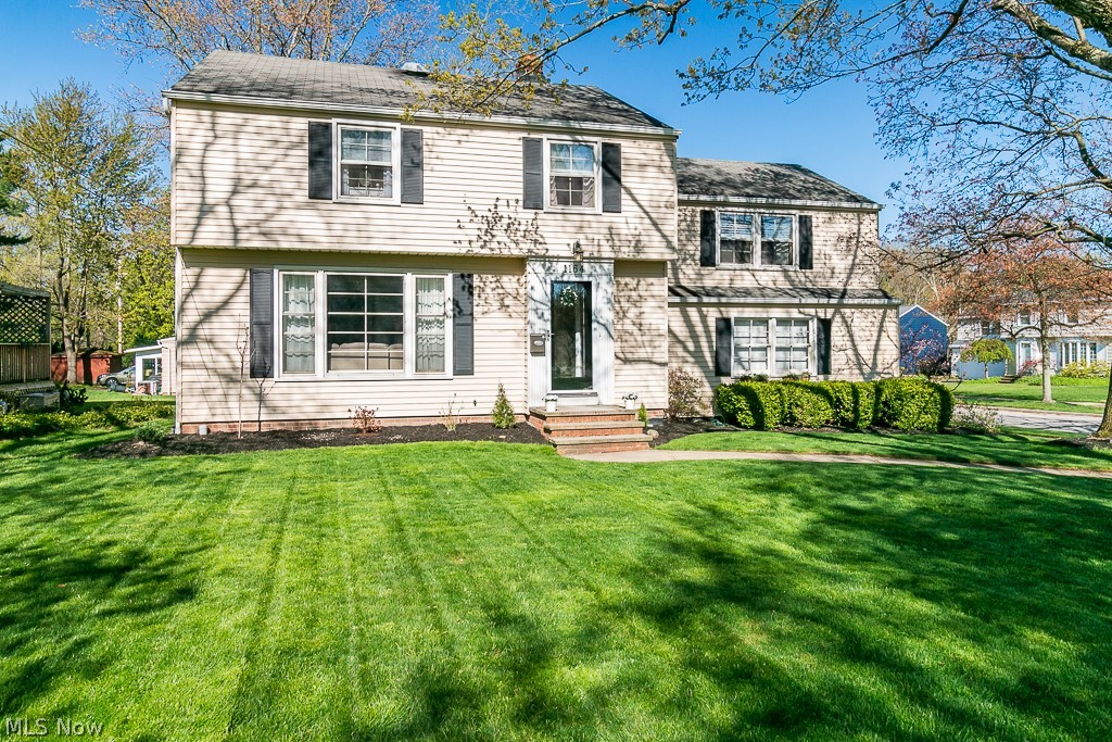 1164 Roland Road Lyndhurst, OH 44124 - Photo 2 of 43