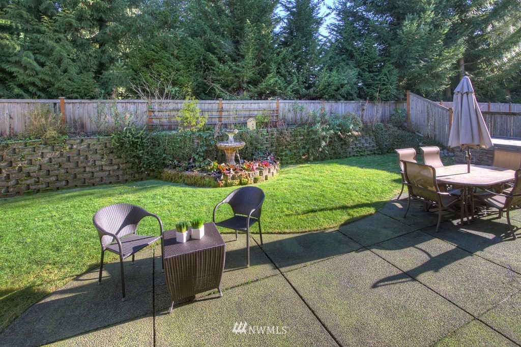 24260 Southeast 47th Place Issaquah, WA 98029 - Photo 15 of 15