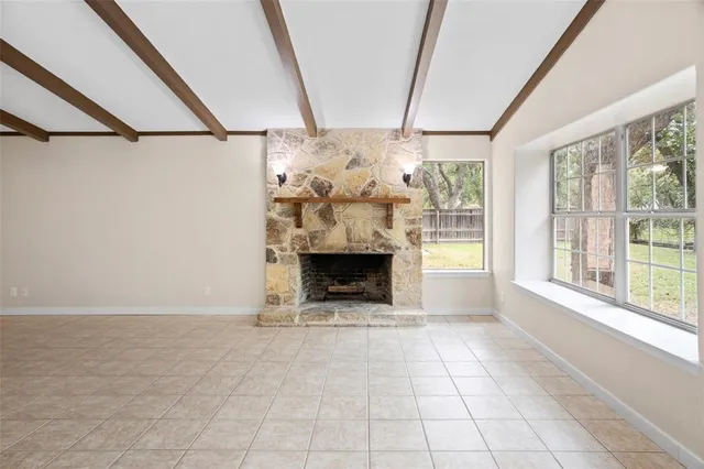 $2,600 | 8735 South Monticello Circle, Unit 6, Granbury, TX 76049