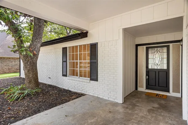 $2,600 | 8735 South Monticello Circle, Unit 6, Granbury, TX 76049