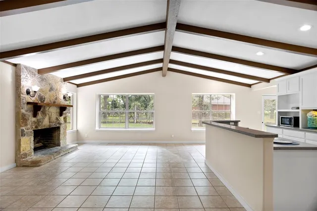 $2,600 | 8735 South Monticello Circle, Unit 6, Granbury, TX 76049