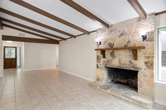 $2,600 | 8735 South Monticello Circle, Unit 6, Granbury, TX 76049