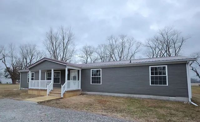 $219,900 | 2114 Cedar Avenue, Salem, IL 62881