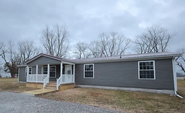 $219,900 | 2114 Cedar Avenue, Salem, IL 62881