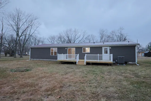 $219,900 | 2114 Cedar Avenue, Salem, IL 62881