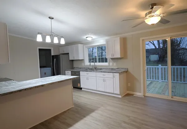 $208,900 | 2114 Cedar Avenue, Salem, IL 62881