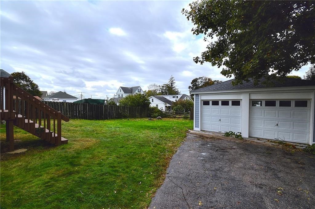 10 Vose Street Westerly, RI 02891 - Photo 4 of 48