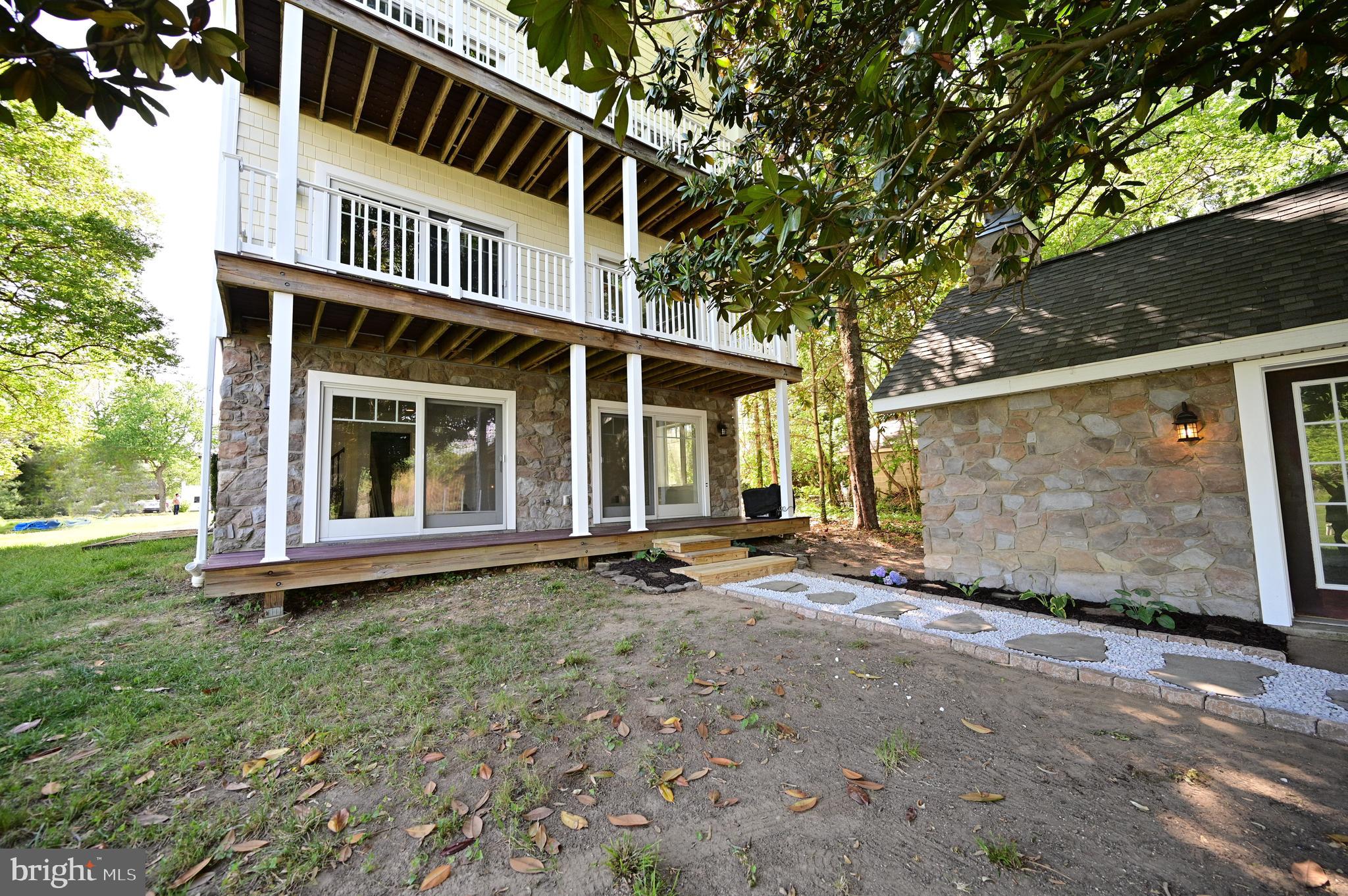 37406 River Springs Road Avenue, MD 20609 - Photo 7 of 83 Back facing the water. There are 3 decks.