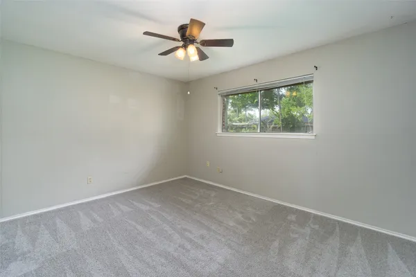 $2,000 | 2119 Williamsburg Court South, League City, TX 77573