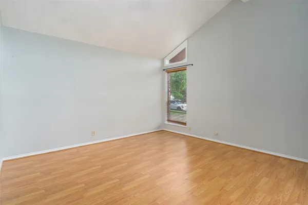 $2,000 | 2119 Williamsburg Court South, League City, TX 77573