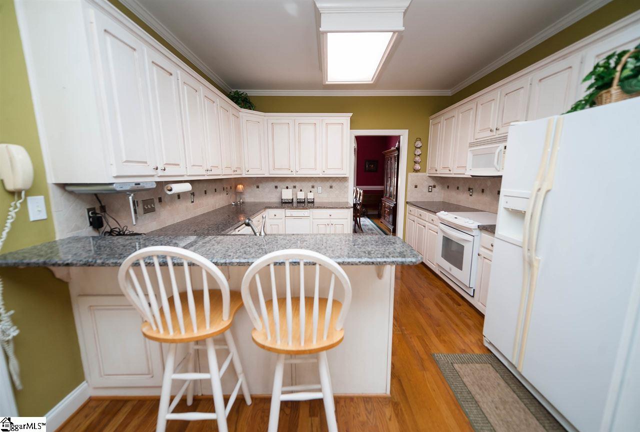211 Farm Lake Road Boiling Springs, SC 29316 - Photo 11 of 36 Gallery Image 11
