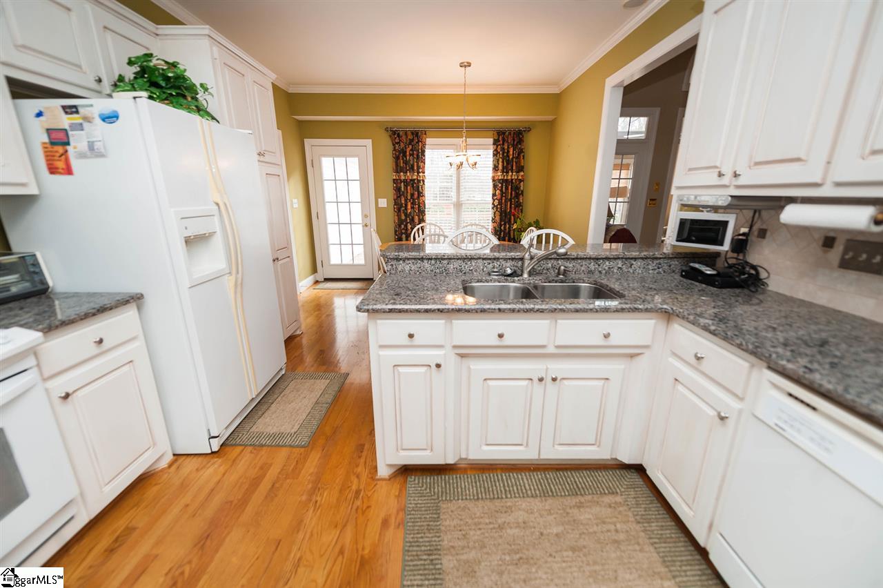211 Farm Lake Road Boiling Springs, SC 29316 - Photo 14 of 36 Gallery Image 14