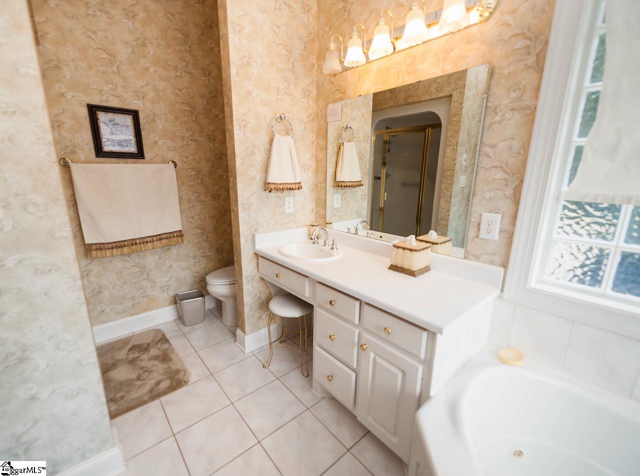 211 Farm Lake Road Boiling Springs, SC 29316 - Photo 21 of 36 Gallery Image 21