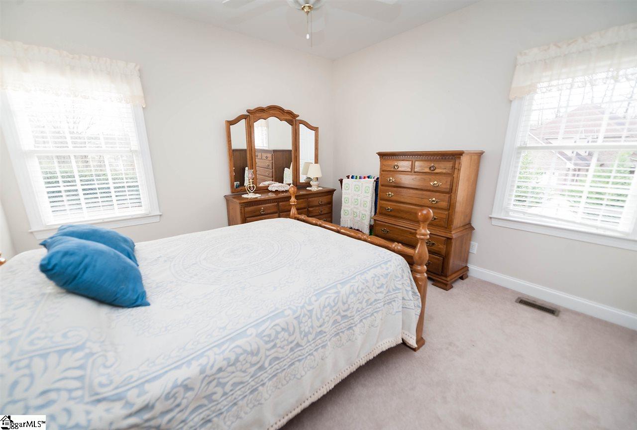 211 Farm Lake Road Boiling Springs, SC 29316 - Photo 26 of 36 Gallery Image 26