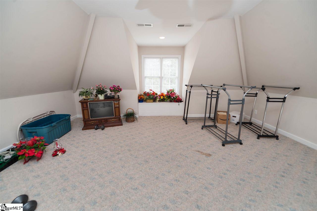 211 Farm Lake Road Boiling Springs, SC 29316 - Photo 29 of 36 Gallery Image 29